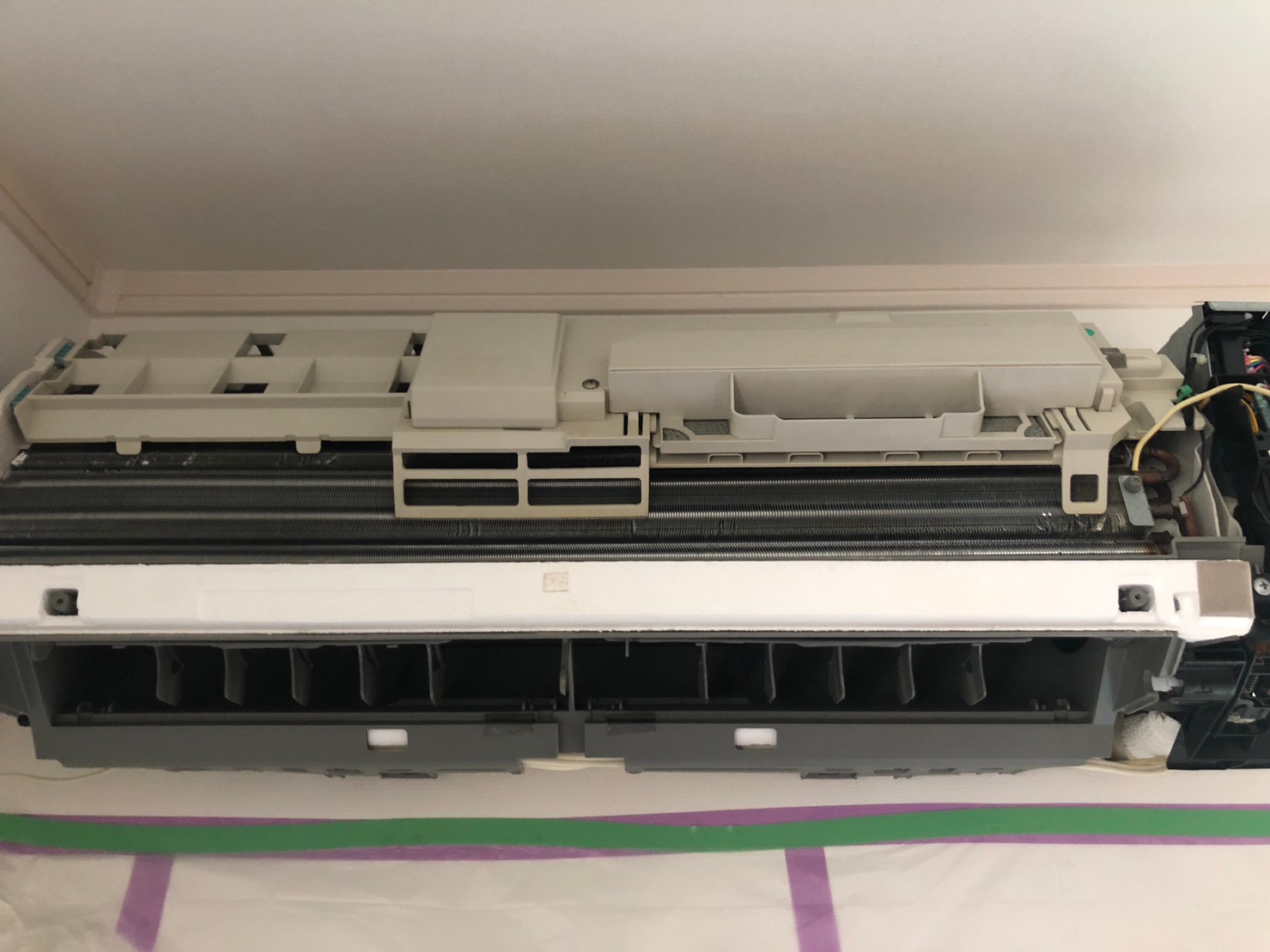 お掃除機能付きエアコン1台＋ノーマルエアコン2台