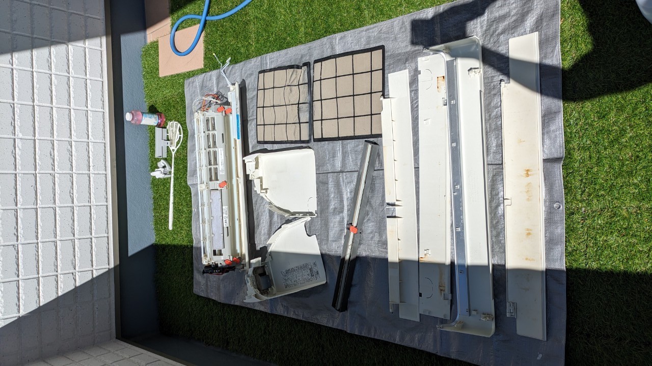 お掃除機能付きエアコン2台＋室外機2台＋レンジフードクリーニング