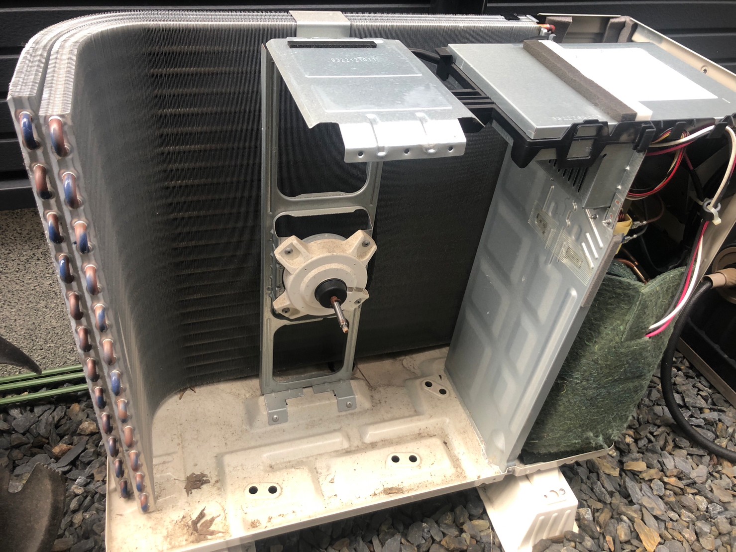 エアコン(お掃除機能なし)2台＋室外機クリーニング2台