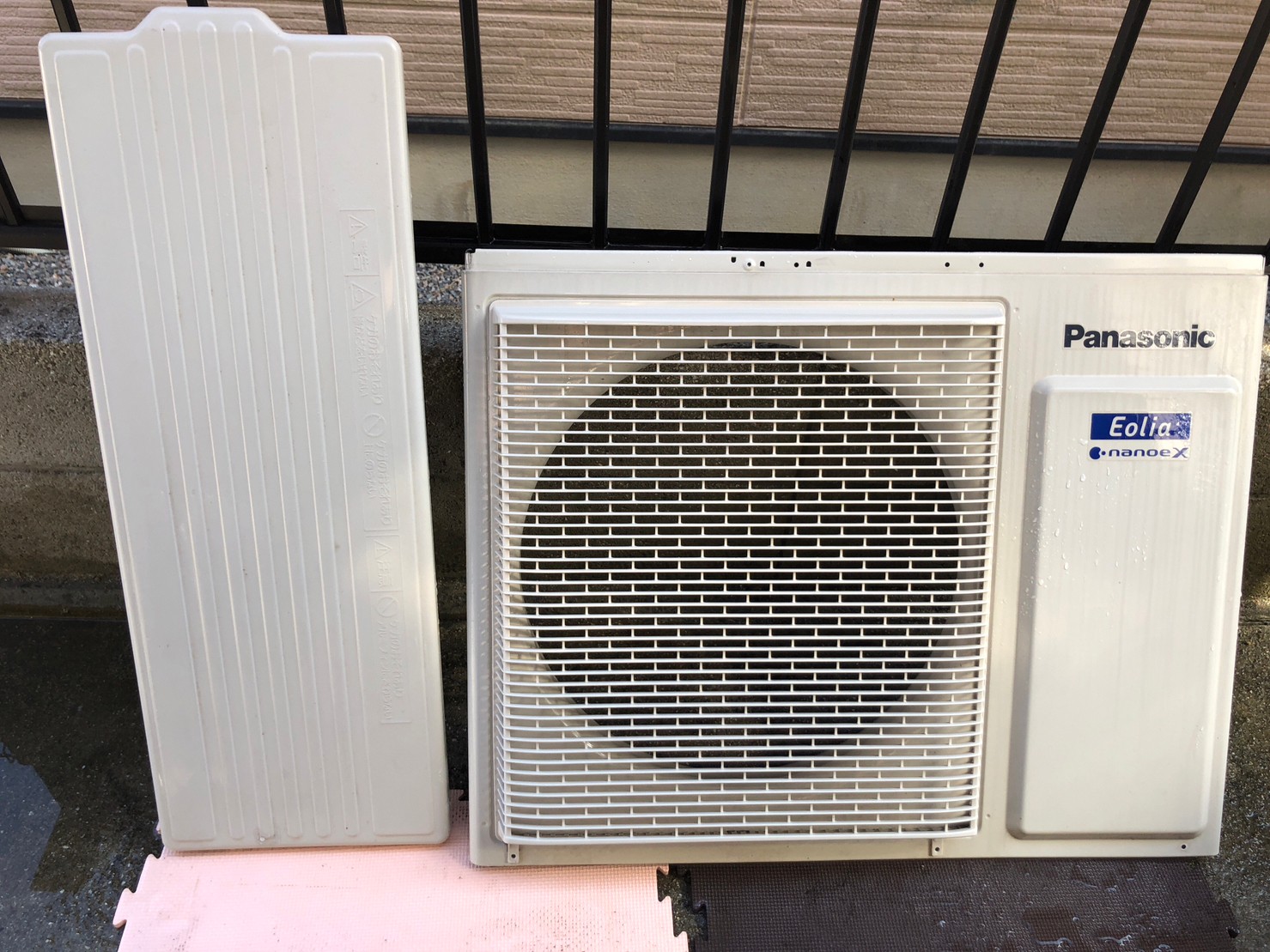 お掃除機能付きエアコン＋室外機クリーニング