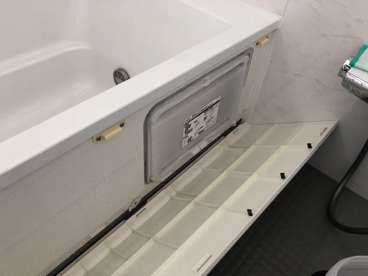浴室＋エプロン内部高圧洗浄・追い焚き配管・トイレクリーニング