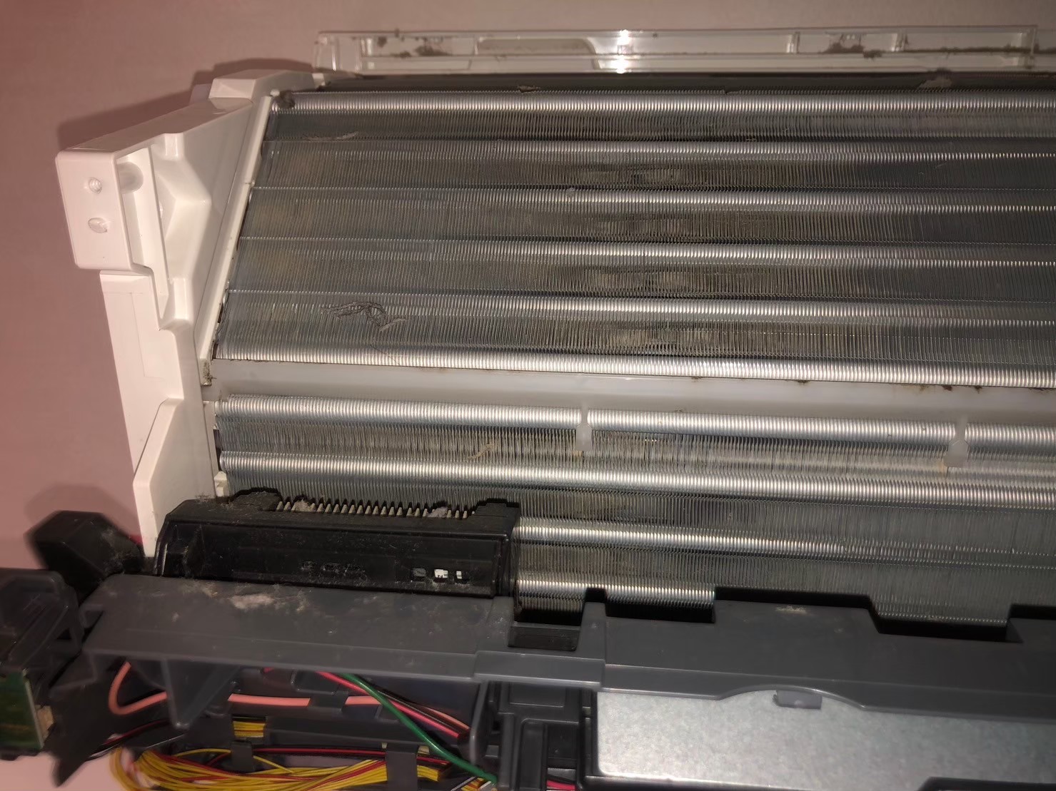 お掃除機能付きエアコンクリーニング(東芝:RAS-K281DX)